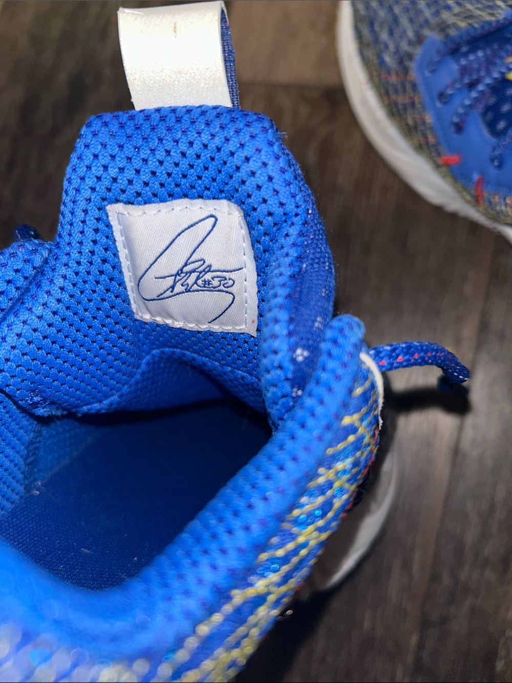 Under Armour Curry Flow 10 basketball shoes - Picture 9 of 10